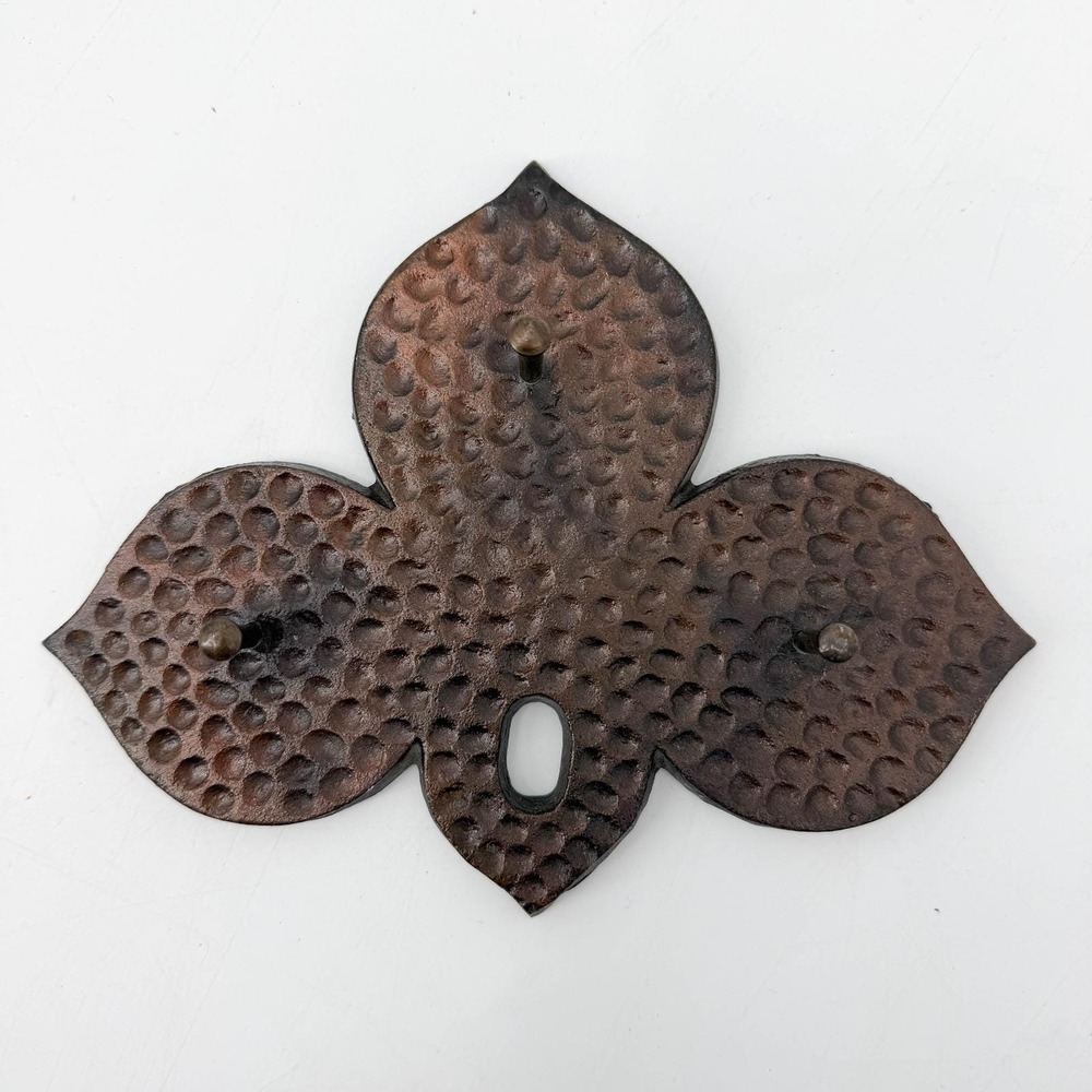 Vintage Enesco Cast Iron Fleur De Lis Wall Hook Hammered Bronze Key Rack Holder